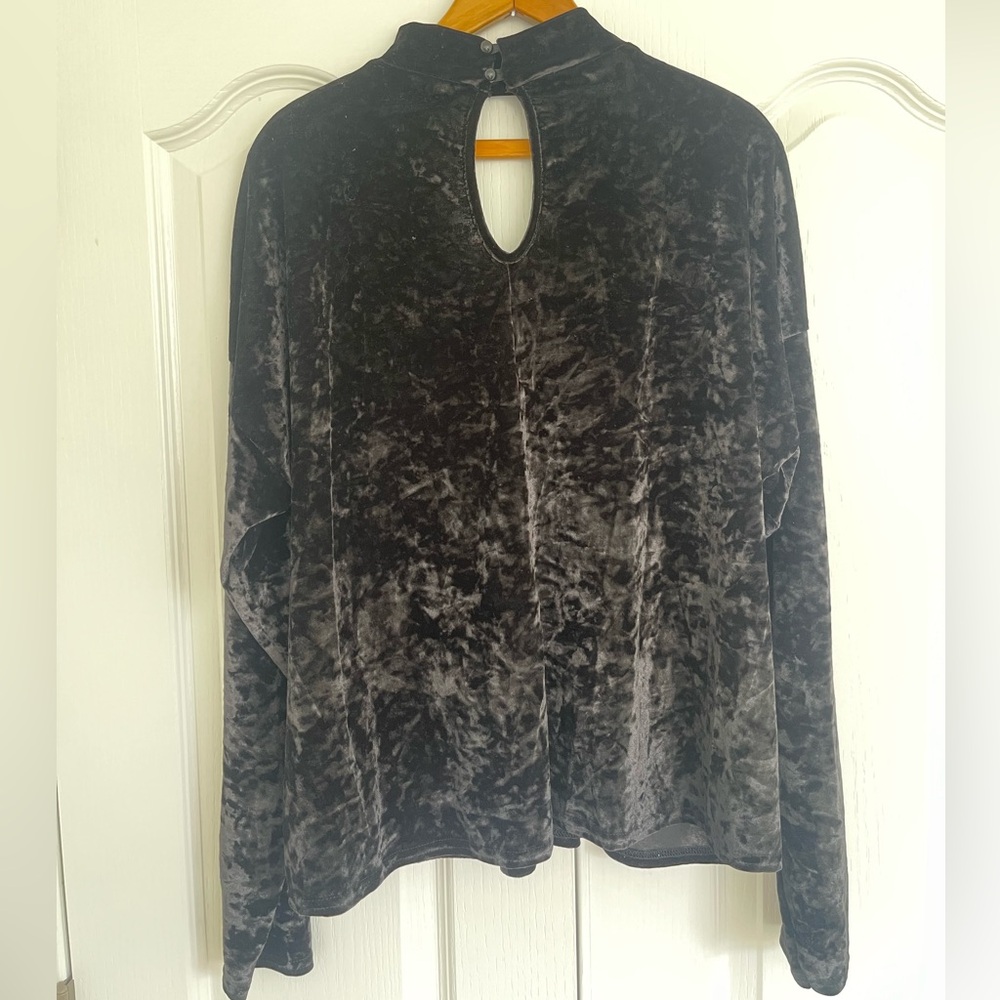 Missguided velvet black v-neck with mock neck size 20 - Picture 4 of 4